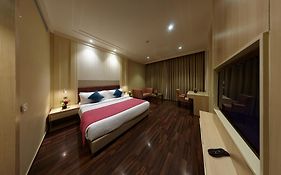 Palm Green Hotel & Resorts